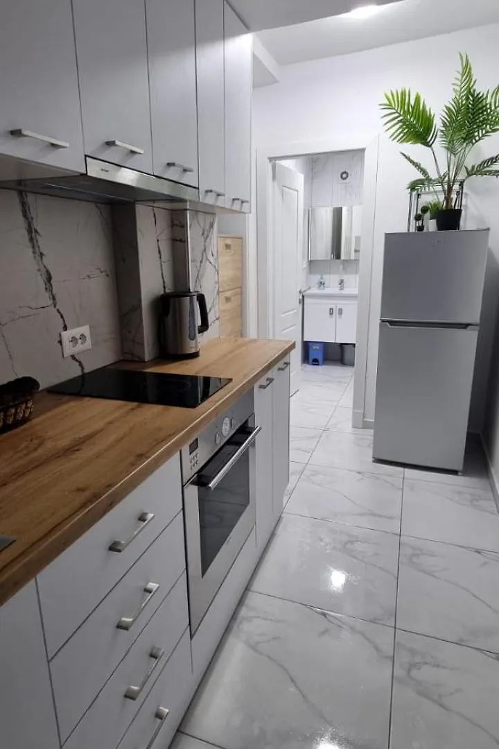 Lalas Apartments 地拉那